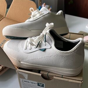 New Weekend Vessi Sneaker